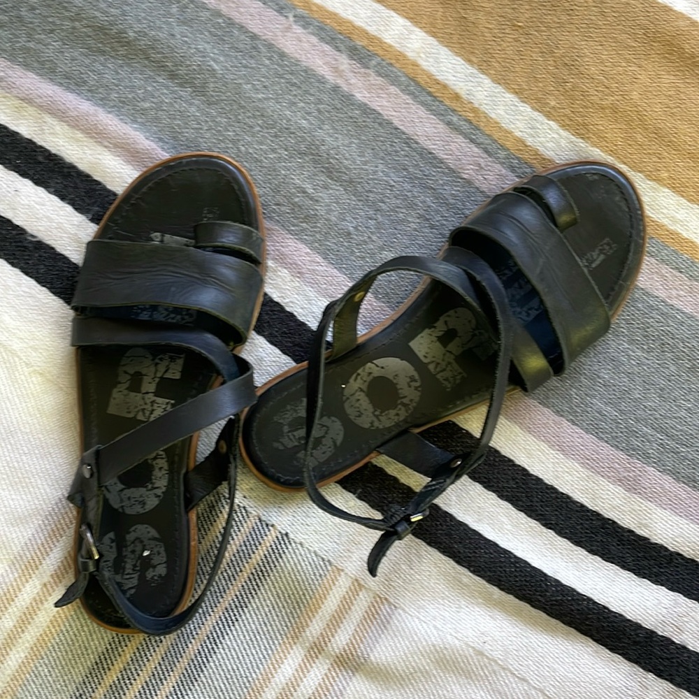 Sorel Ella Criss Cross Strap Sandal Size 7